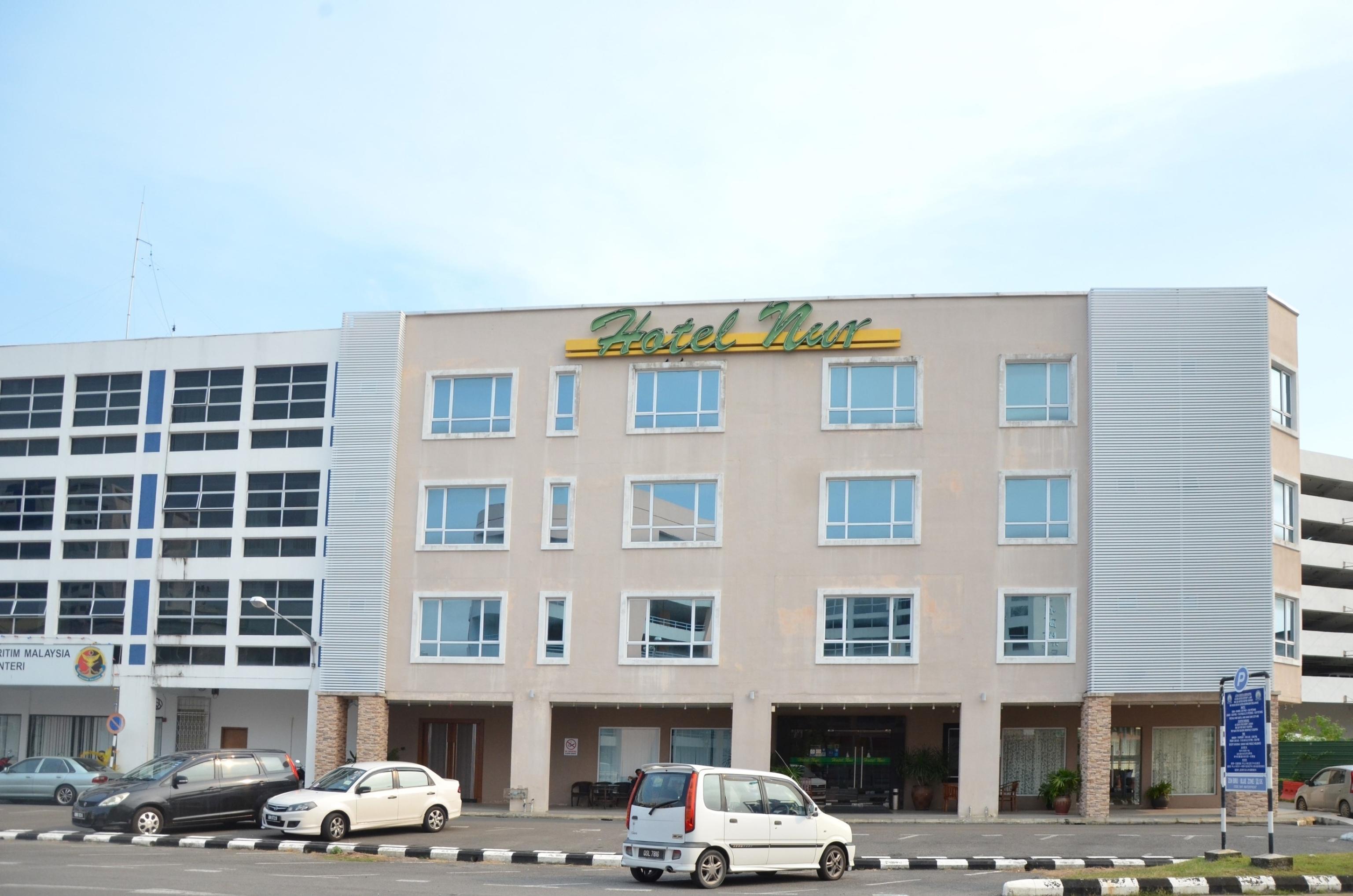 Super Oyo 985 Hotel Nur Miri Extérieur photo